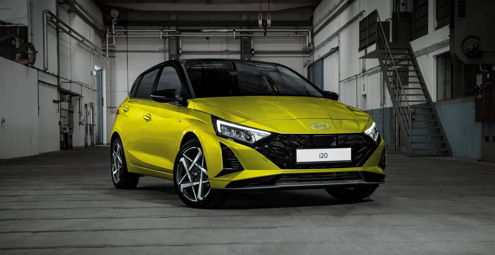 Hyundai i20 with 6 airbag