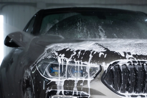 Benefits of pH-Neutral Shampoos for Car Paint