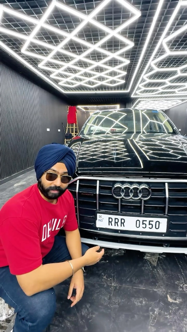 Detailing Devils Black Studio Pitampura
