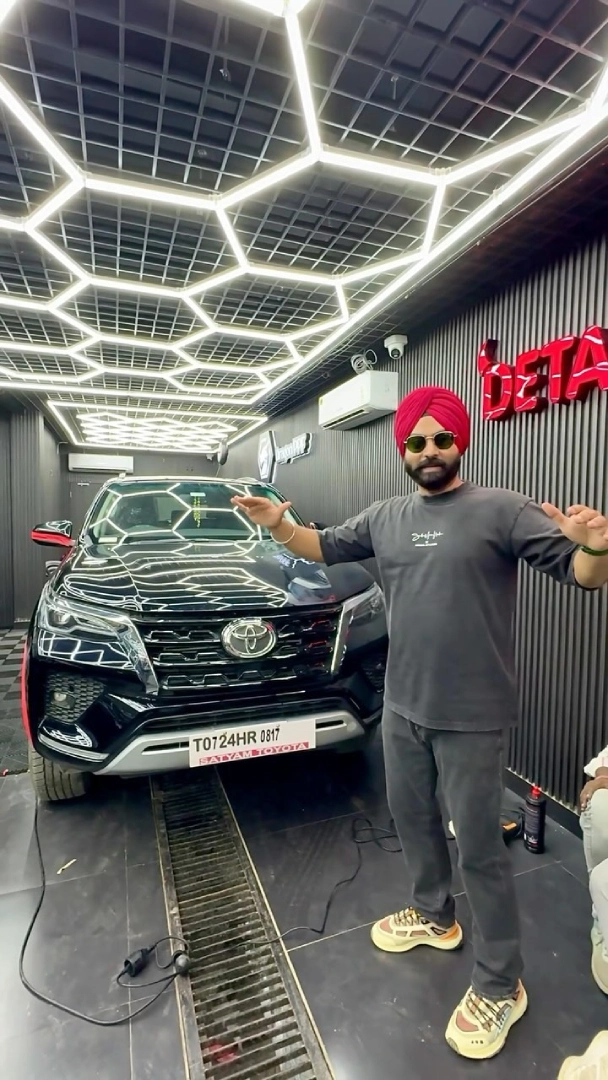 Detailing Devils Black Studio Pitampura