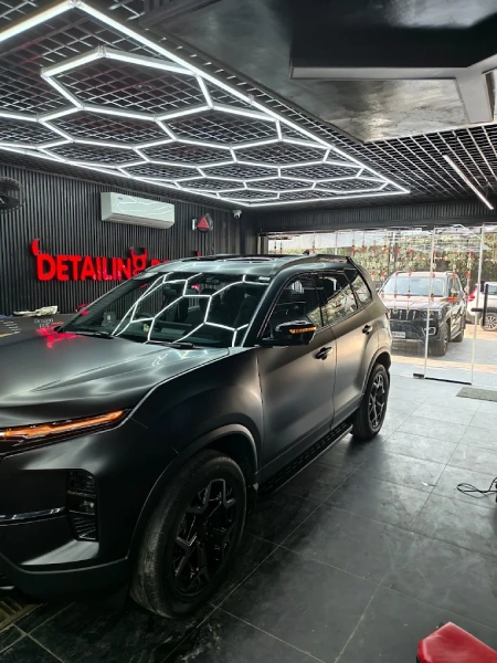 Detailing Devils Dwarka