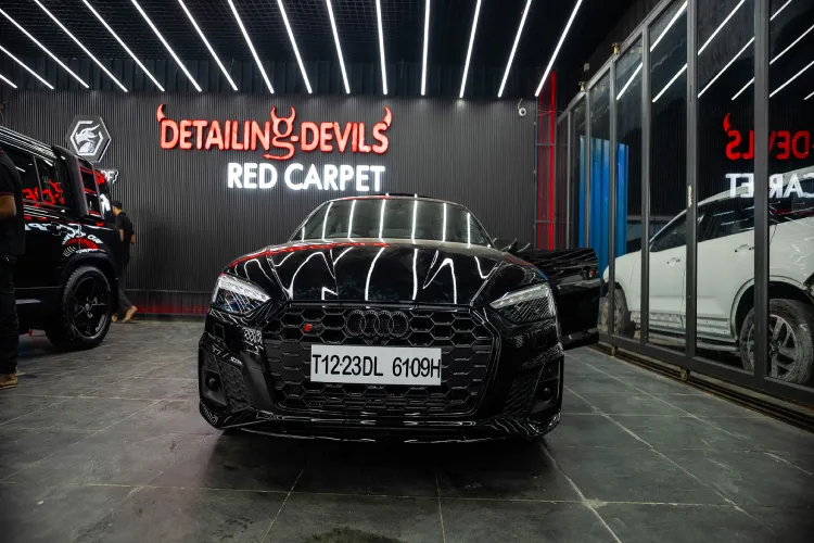Detailing Devils Red Carpet Gurugram